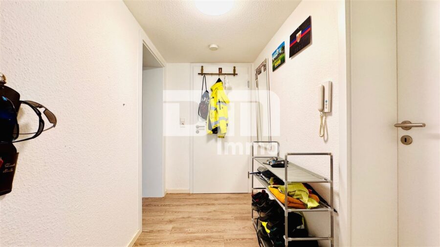 (R)eserviert!Modernes 2 Zimmer Apartment in umfassend saniertem Fachwerkhaus - Flur / Diele / Garderobe